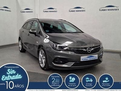 Usado Opel Astra Ultimate 145 CV (106 kW) 2020 Gris / plata Familiar