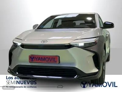 Usado Toyota bZ4X Plus 150 kW (204 CV) 2023 Plateado SUV