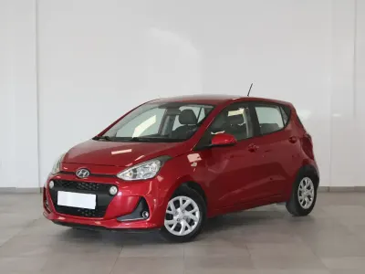 Usado Hyundai i10 67 CV (49 kW) 2019 Rojo Utilitario
