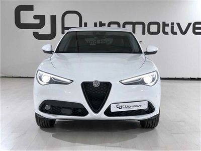 Usado Alfa Romeo Stelvio Sprint 190 CV (139 kW) 2022 Blanco SUV
