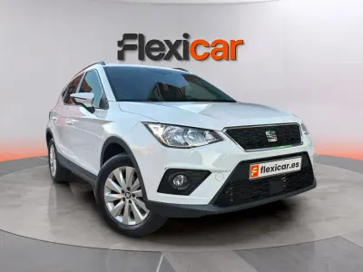 Usado Seat Arona Style 116 CV (85 kW) 2019 Blanco SUV
