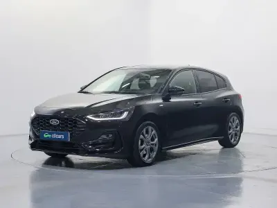 Usado Ford Focus ST-Line 125 CV (91 kW) 2023 Negro Berlina