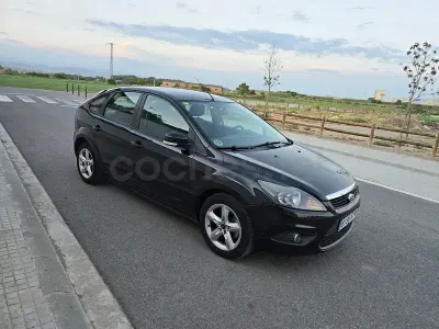 Begagnad Ford Focus Titanium 109 HK (80 kW) 2010 Svart Sedan