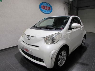 Toyota iQ