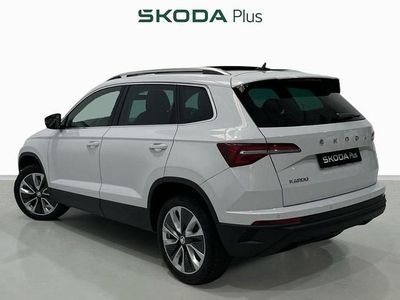 Usado Skoda Karoq Style 150 CV (110 kW) 2023 Blanco SUV