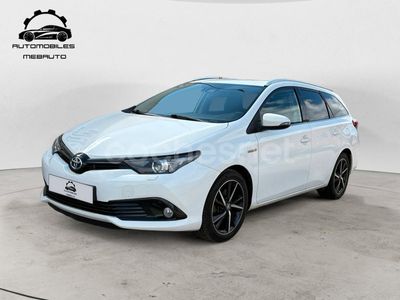 Toyota Auris Hybrid