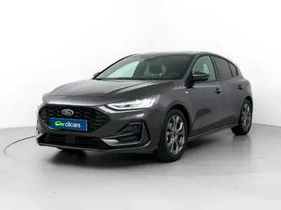 Usado Ford Focus ST-Line 125 CV (91 kW) 2023 Gris / plata Berlina
