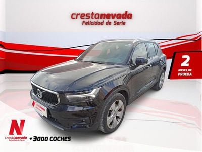 Begagnad Volvo XC40 Momentum 197 HK (144 kW) 2021 Svart SUV