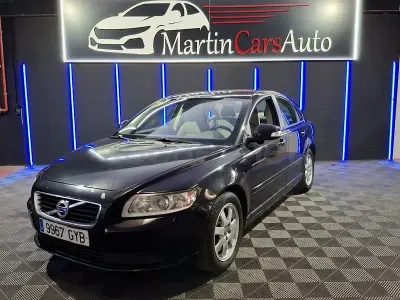 Usado Volvo S40 Kinetic 100 CV (73 kW) 2010 Negro Berlina