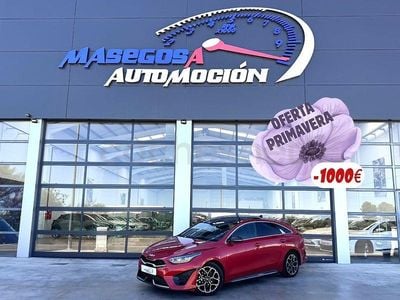 Usado Kia ProCeed GT-Line 160 CV (117 kW) 2022 Granate Familiar