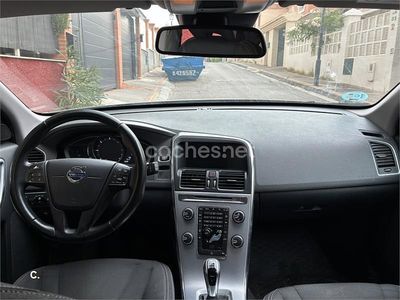 Usado Volvo XC60 Kinetic 136 CV (100 kW) 2016 Beige SUV