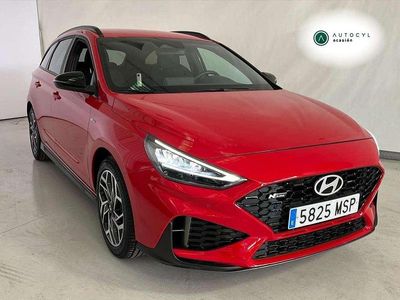 Usado Hyundai i30 N Line 101 CV (74 kW) 2024 Rojo Utilitario