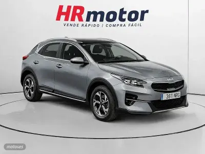 Usado Kia XCeed 136 CV (100 kW) 2022 Blanco SUV