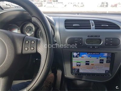 Usado Seat Leon ST FR 184 CV (135 kW) 2013 Negro Familiar