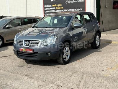 Usado Nissan Qashqai Tekna 106 CV (77 kW) 2007 Gris / plata SUV