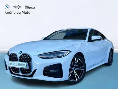 Begagnad BMW 420 Shadowline 190 HK (139 kW) 2023 Vit Sportkupé