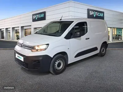 Usado Citroën Berlingo 102 CV (75 kW) 2021 Blanco Monovolumen