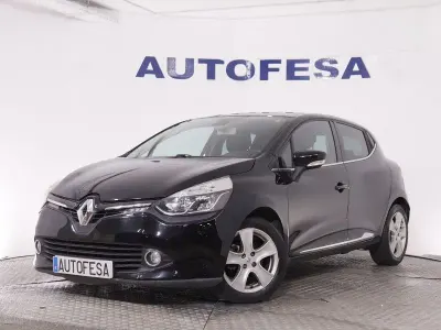 Usado Renault Clio Intens 120 CV (88 kW) 2015 Negro