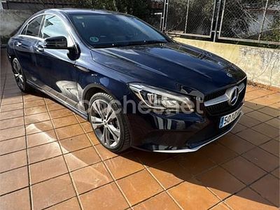 Usado Mercedes CLA200 136 CV (100 kW) 2018 Azul Berlina