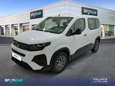 Usado Peugeot Rifter Allure 100 CV (73 kW) 2025 Blanco Monovolumen