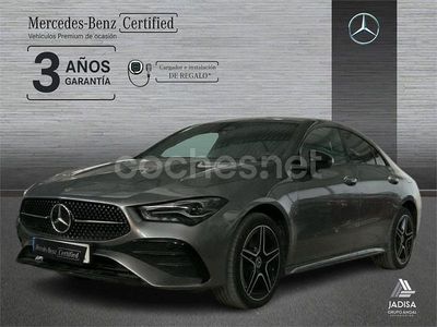Gris / plata Usado 2024 Mercedes CLA250e AMG line Berlina | 41.990 € (Precio justo)