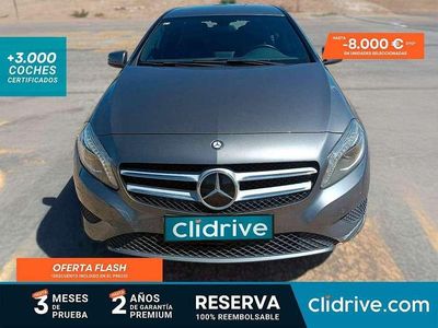 Usado Mercedes A180 Style 109 CV (80 kW) 2015 Gris Utilitario