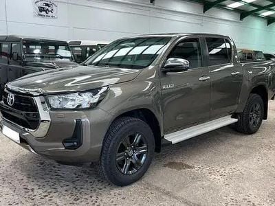 Usado Toyota HiLux Plus 151 CV (111 kW) 2023 Verde Pickup/Camioneta