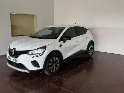 Usado Renault Captur Evolution 90 CV (66 kW) 2023 Blanco SUV
