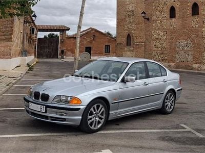 Usado BMW 330 231 CV (169 kW) 2000 Gris / plata Berlina