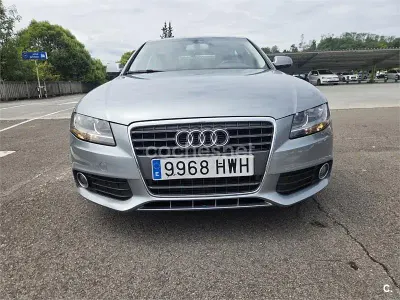 Usado Audi A4 Ambition 143 CV (105 kW) 2014 Gris / plata Berlina