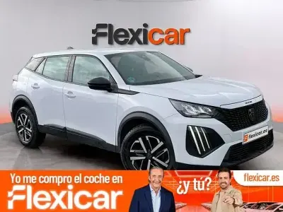 Usado Peugeot 2008 Active 100 CV (73 kW) 2023 Blanco SUV