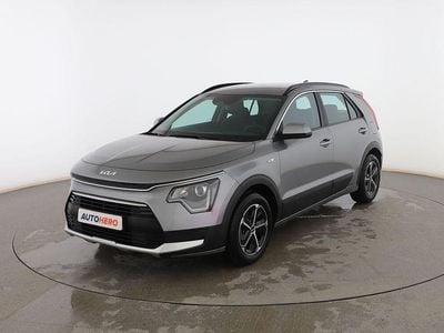 Usado Kia Niro 129 CV (94 kW) 2024 Gris SUV