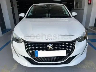 Usado Peugeot 208 Active 75 CV (55 kW) 2021 Blanco Utilitario