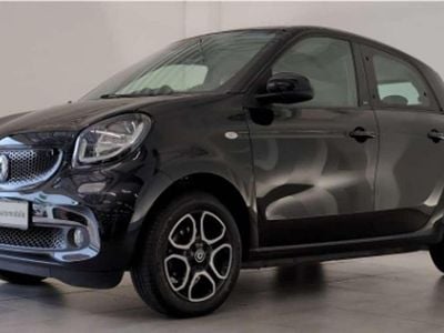 Usado Smart ForFour 90 CV (66 kW) 2019 Negro Utilitario