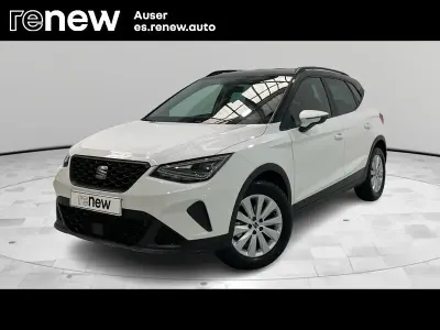 Usado Seat Arona Xperience 110 CV (80 kW) 2022 Blanco SUV