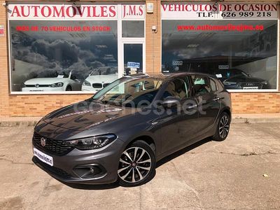 Usado Fiat Tipo Lounge 95 CV (69 kW) 2018 Gris / plata Berlina