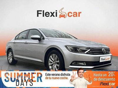 Usado VW Passat Advance 120 CV (88 kW) 2017 Gris Berlina