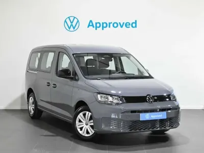 Usado VW Caddy Maxi 102 CV (75 kW) 2025 Gris Monovolumen