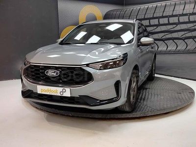 Usado Ford Kuga ST-Line 150 CV (110 kW) 2025 Gris / plata SUV