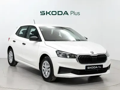Usado Skoda Fabia Essence 80 CV (58 kW) 2024 Blanco Utilitario