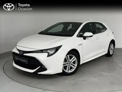 Używany Toyota Corolla Active 122 KM (89 kW) 2020 Biały Sedan/Limuzyna