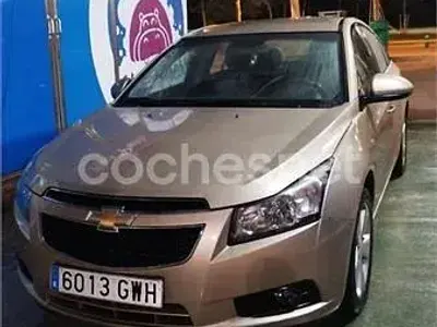 Usado Chevrolet Cruze LT 141 CV (103 kW) 2010 Beige Berlina