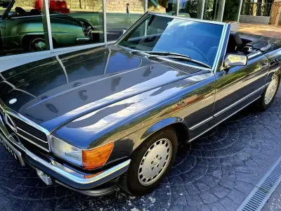 Usado Mercedes SL300 188 CV (138 kW) 1987 Negro Descapotable