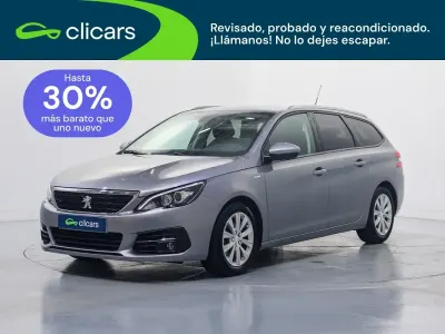Usado Peugeot 308 SW Style 130 CV (95 kW) 2018 Gris / plata Familiar