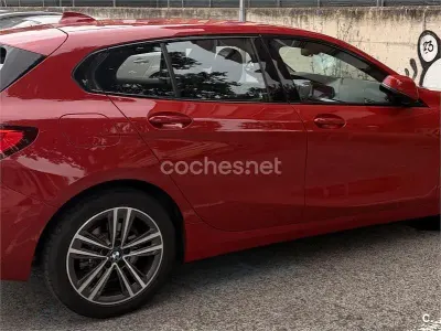 Usado BMW 116 Executive 116 CV (85 kW) 2021 Rojo Utilitario