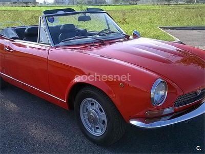 Usado Fiat 124 Spider 140 CV (102 kW) 2016 Rojo Descapotable