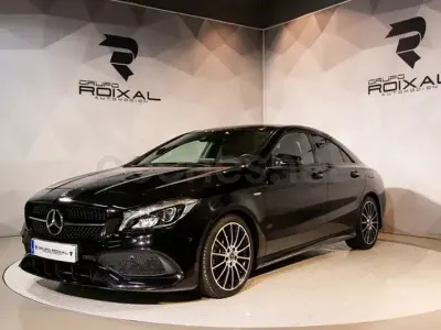 Usado Mercedes CLA200 136 CV (100 kW) 2018 Negro Coupe