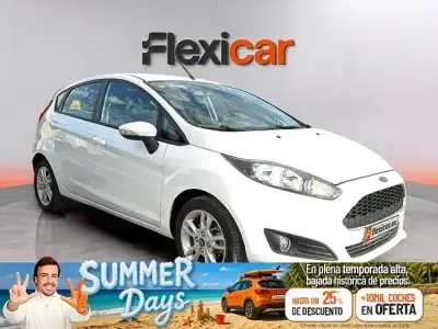Usado Ford Fiesta Trend 75 CV (55 kW) 2017 Blanco Utilitario