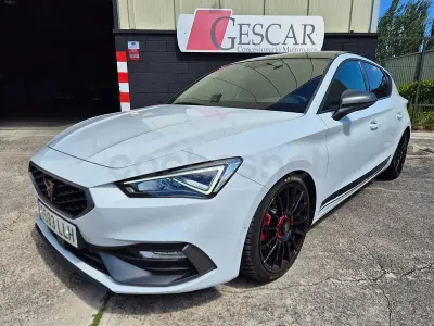 Usado Seat Leon FR 150 CV (110 kW) 2021 Blanco Berlina