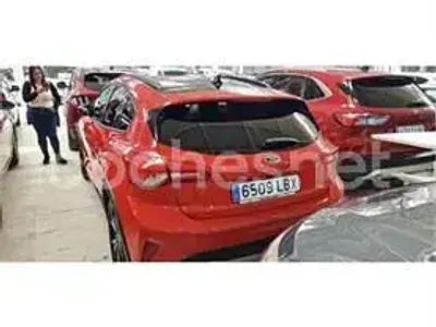 Usado Ford Focus Active 125 CV (91 kW) 2019 Rojo Berlina